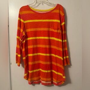 Westbound women’s multicolored 3/4 tee in size large. Excellent condition!
